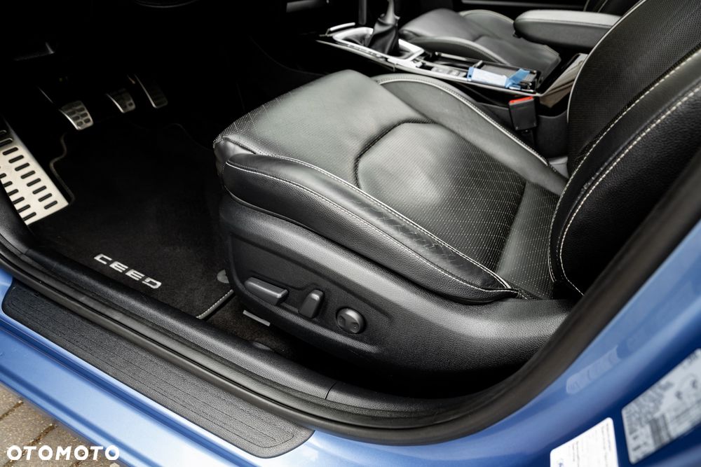 Kia Ceed 1.4 T-GDI OPF Spirit - 18