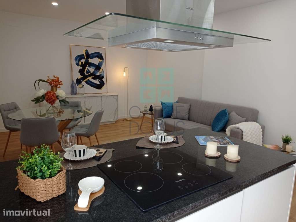 Apartamento T3 - Totalmente remodelado, em Benfica - Grande imagem: 4/17