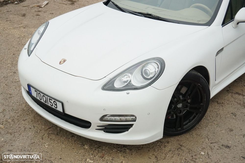 Porsche Panamera Platinum Edition - 2