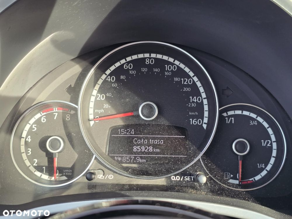 Volkswagen New Beetle - 33