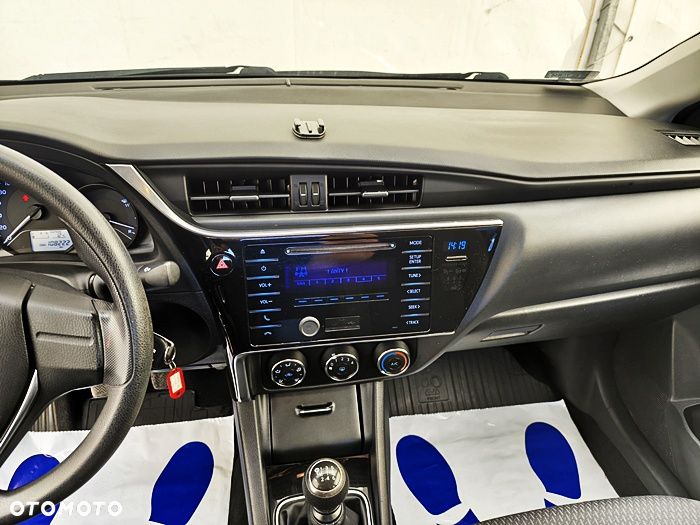 Toyota Corolla - 21