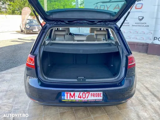 Volkswagen e-Golf - 31