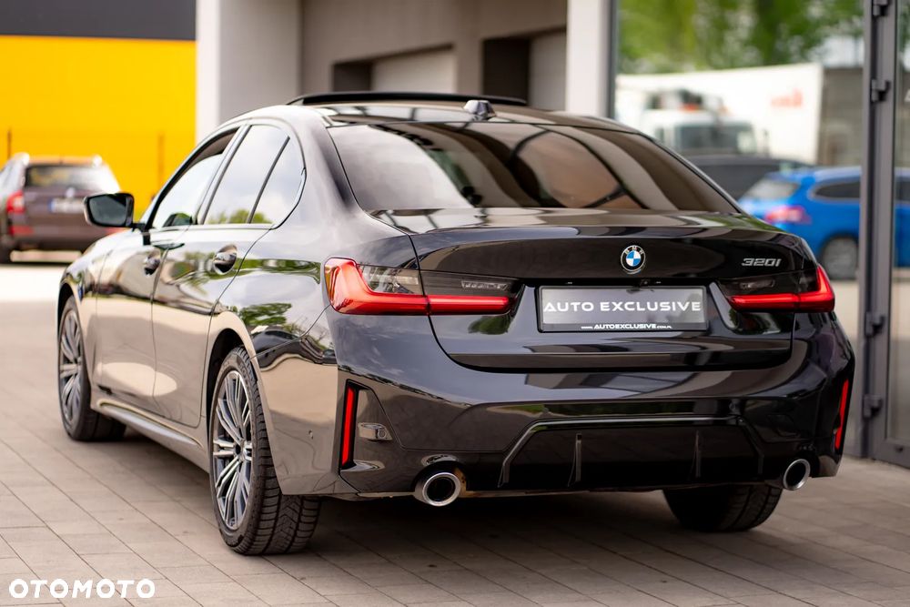 BMW Seria 3 320i M Sport sport - 19