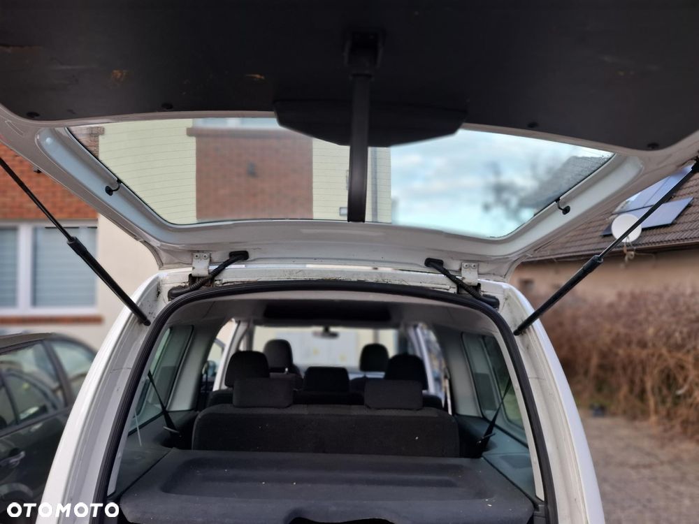 Volkswagen Caddy Maxi 2.0 TDI Trendline 4Motion DSG - 19