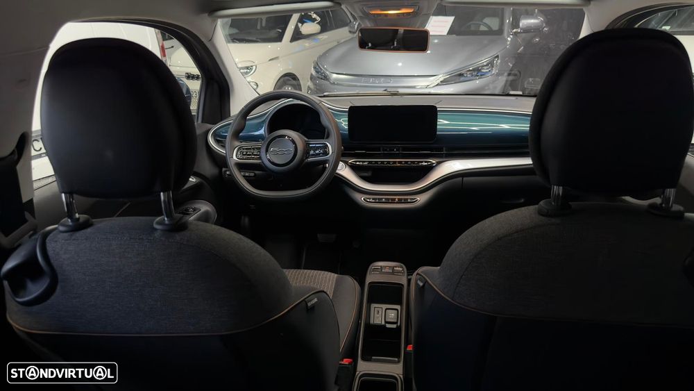 Fiat 500e 3 + 1 42kWh Icon - 52