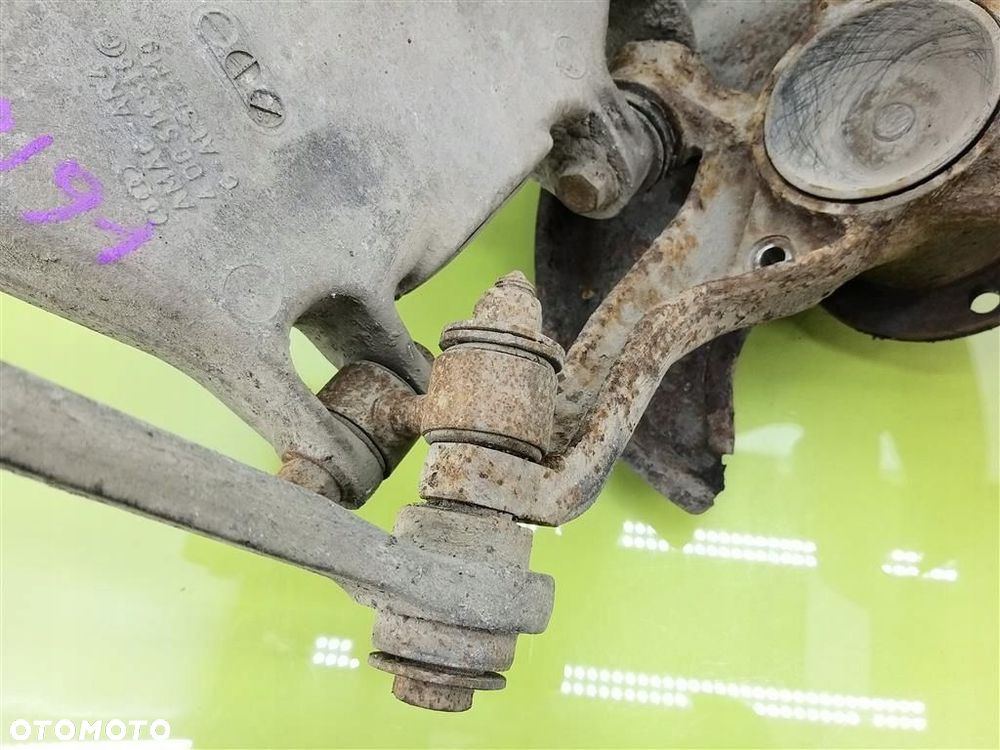 Zwrotnica prawa tył Audi A8 D2 1994-2002 4D0511516G - 4