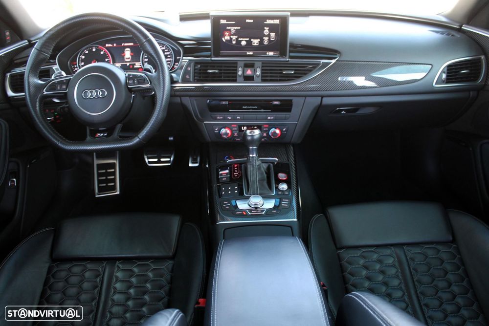 Audi RS6 Avant - 27