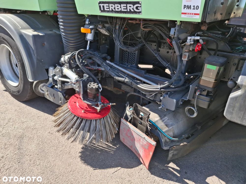 MAN TGM 16.250 Zamiatarka BUCHER CityFant 6000 Euro 6 EUnited PM10 Dodatkowy Silnik Rok: 2015 Zamiatarka Uliczna Niski Przebieg - 3