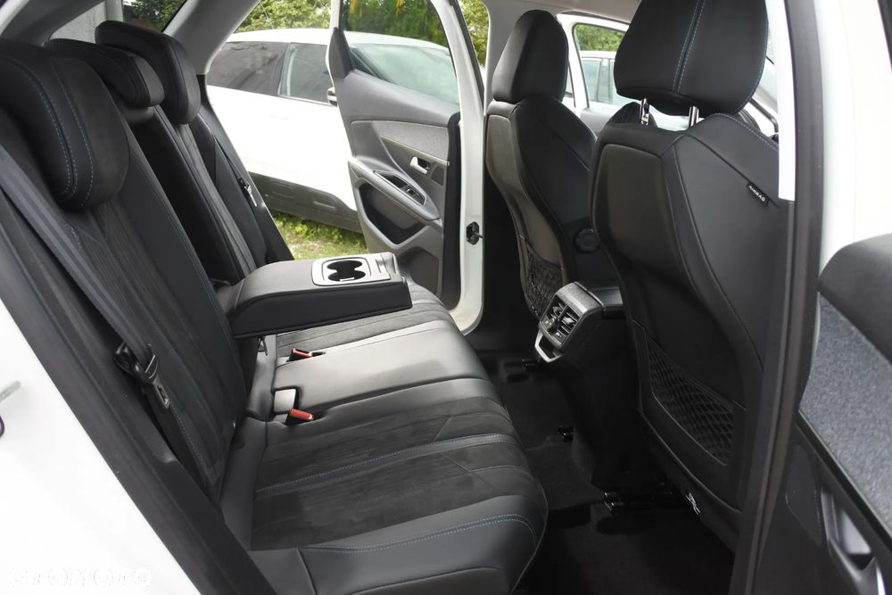 Peugeot 3008 PureTech 130 Stop & Start EAT6 Allure - 9