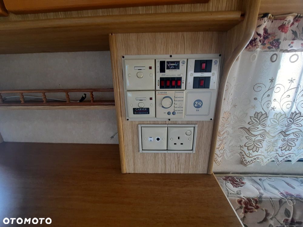 Elddis Knightsbriddge - 11