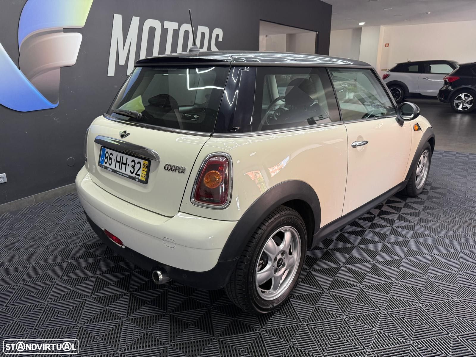 MINI 3 Portas Cooper Auto - 9