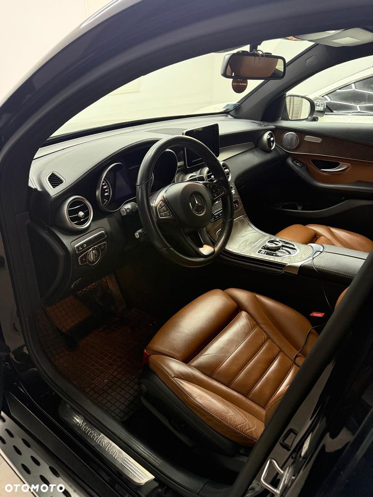 Mercedes-Benz GLC - 11