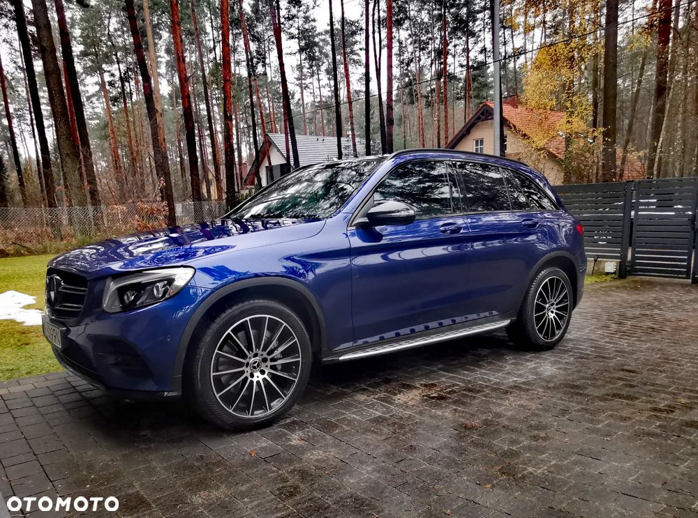 Mercedes-Benz GLC 250 4Matic 9G-TRONIC AMG Line - 1