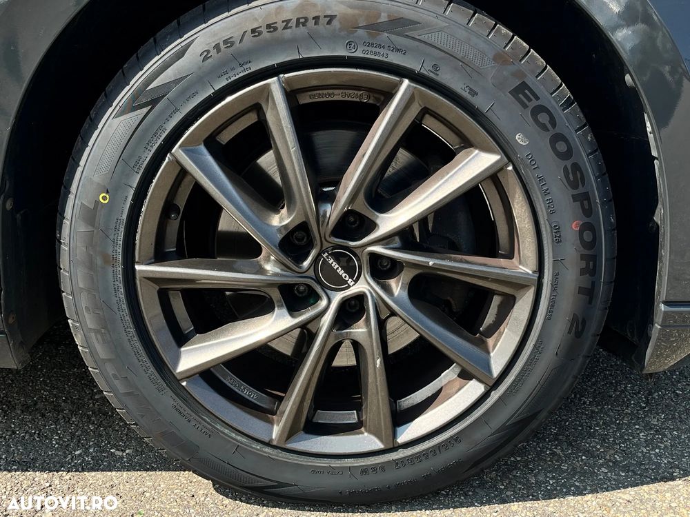 Volkswagen Passat - 32