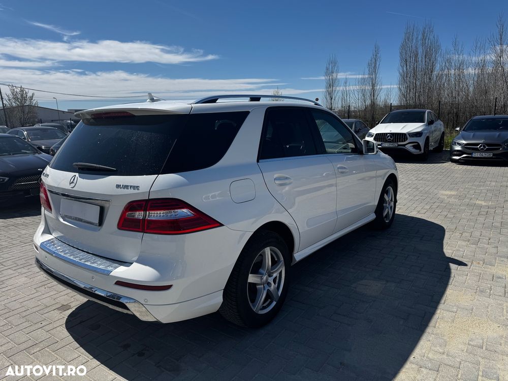 Mercedes-Benz ML - 12