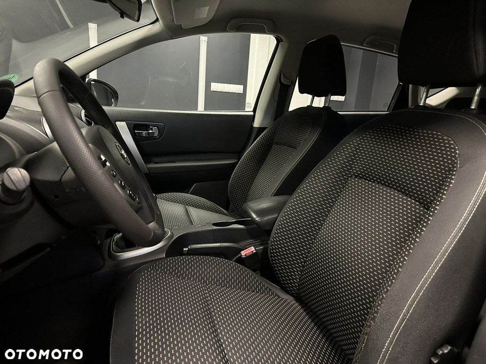 Nissan Qashqai - 11