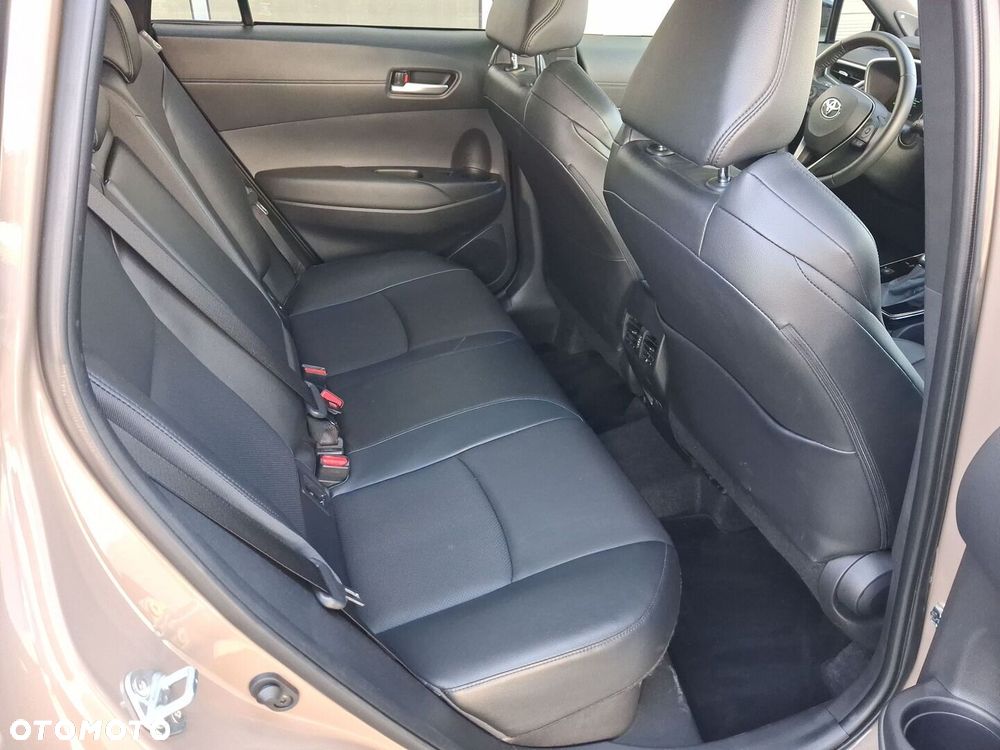 Toyota Corolla Cross - 11