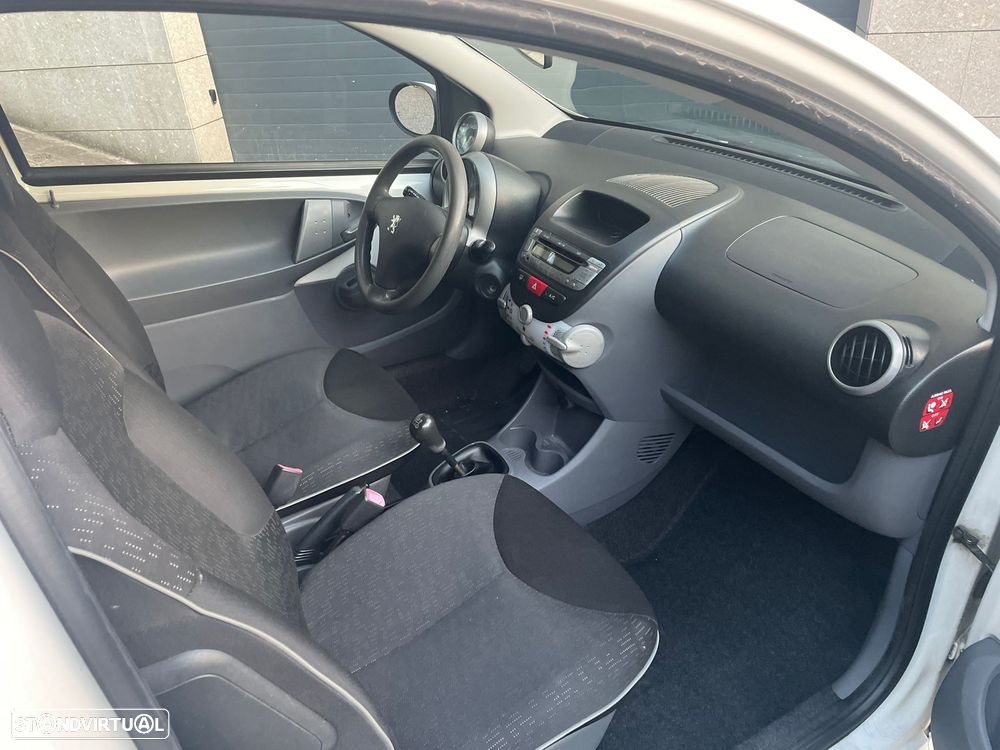 Peugeot 107 1.0 Active - 8