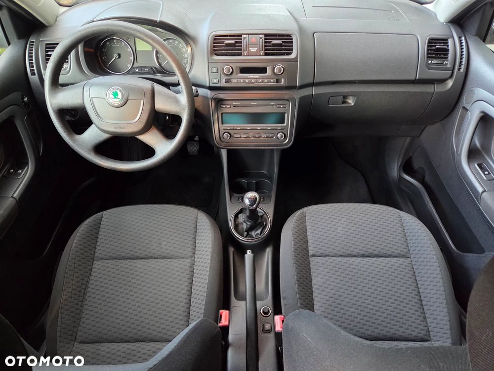 Skoda Fabia 1.2 HTP Elegance - 11