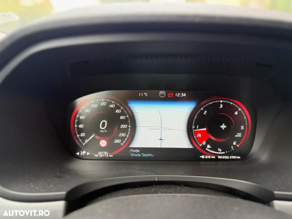Volvo V90 D4 Momentum - 10