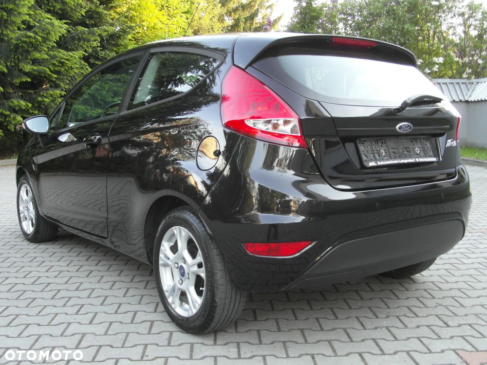Ford Fiesta 1.25 Champions Edition - 4