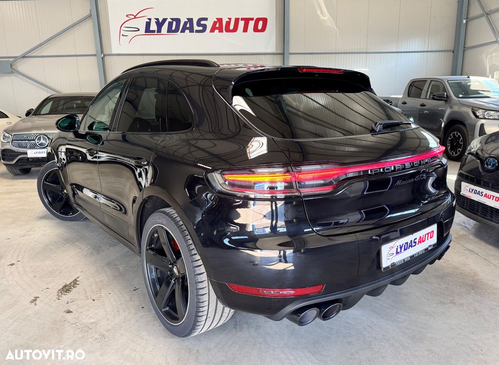 Porsche Macan GTS PDK - 2