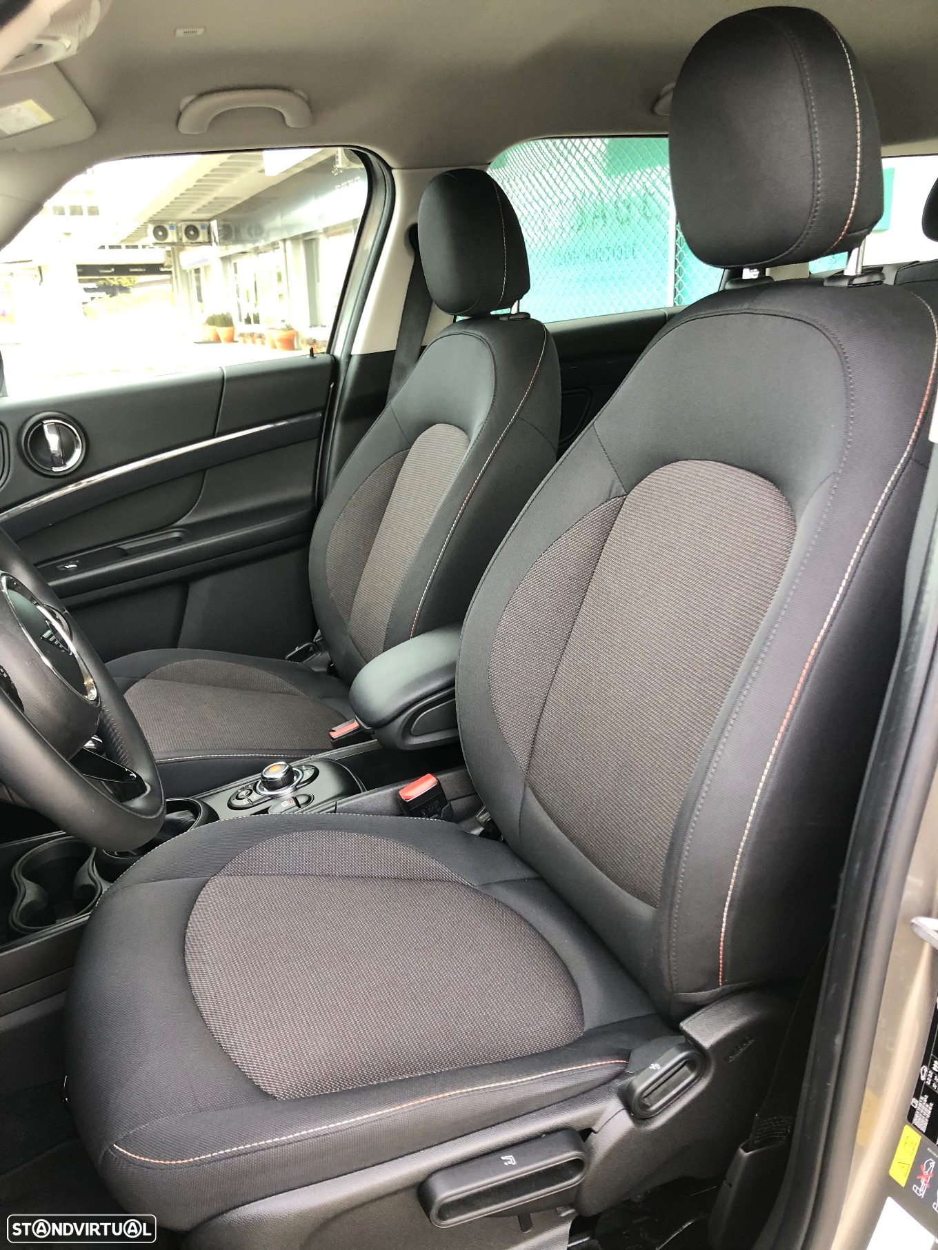 MINI Countryman Cooper SE ALL4 Auto - 18