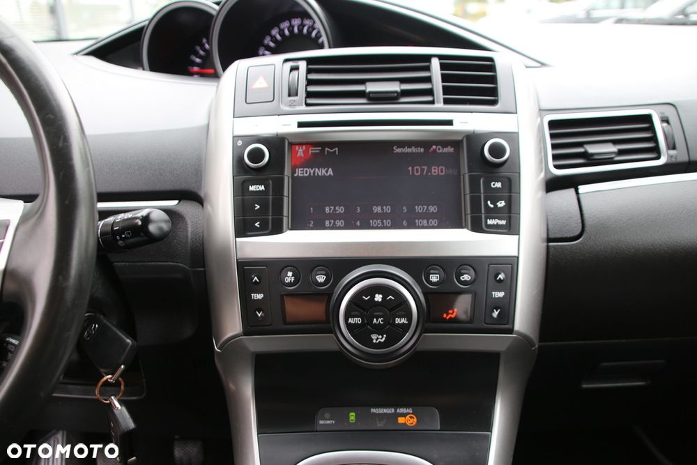 Toyota Verso 1.8 Edition - 14