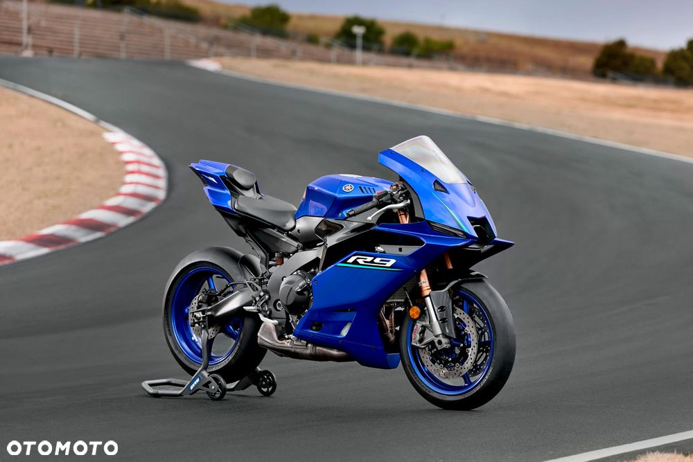 Yamaha R9 - 7