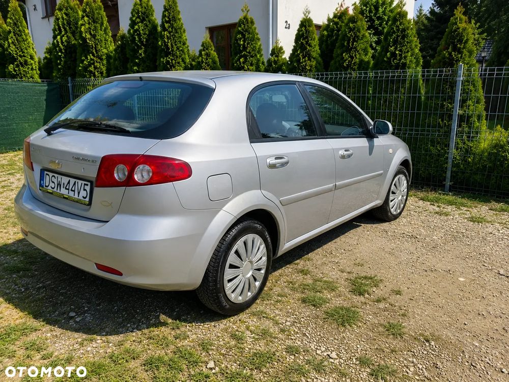 Chevrolet Lacetti - 2