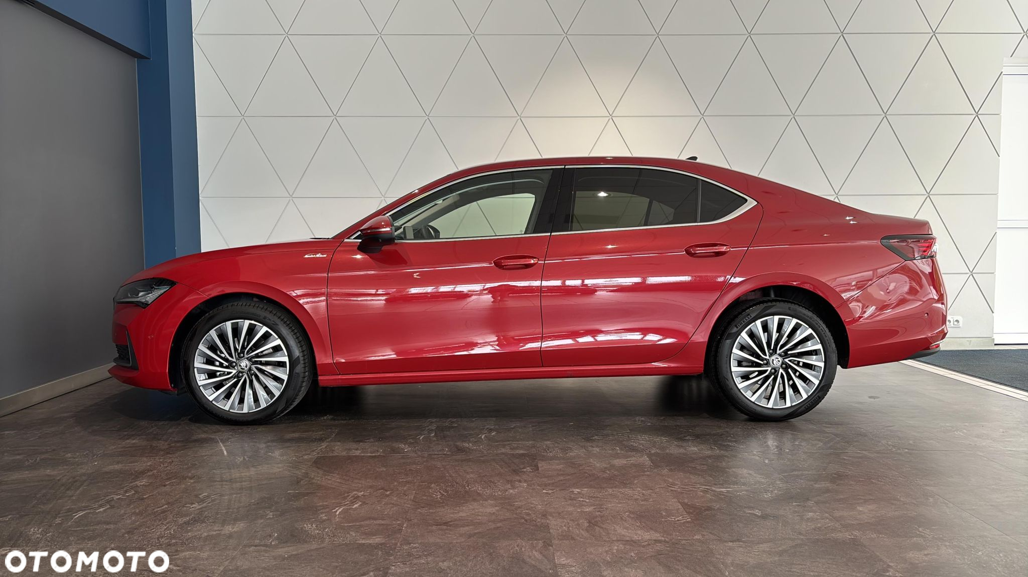 Skoda Superb 2.0 TDI SCR L&K DSG - 2