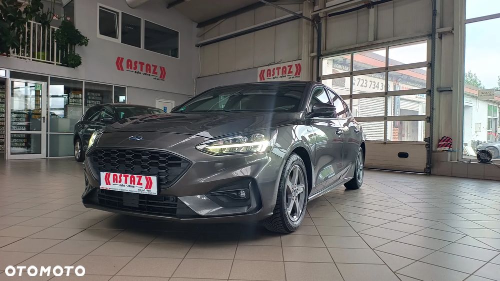 Ford Focus 1.5 EcoBoost ST-Line - 13