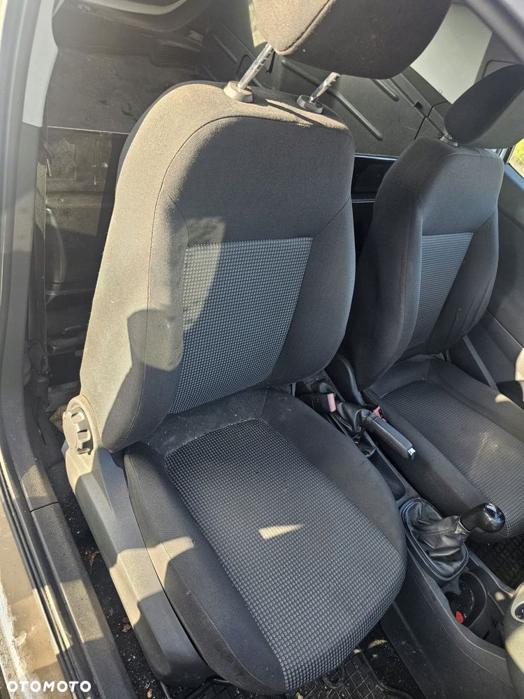 fotel przedni prawy pasażera opel corsa d 3d - 1