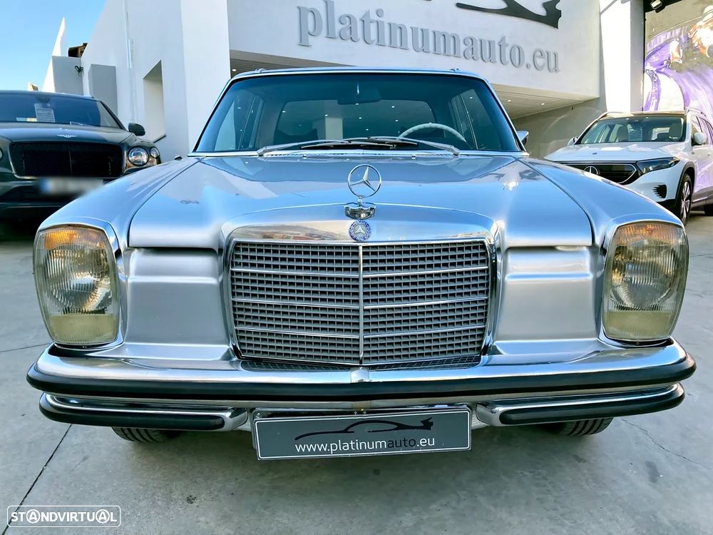 Mercedes-Benz 250 - 8