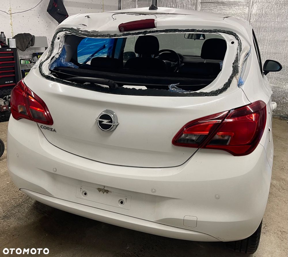 Opel Corsa 1.4 Cosmo - 4