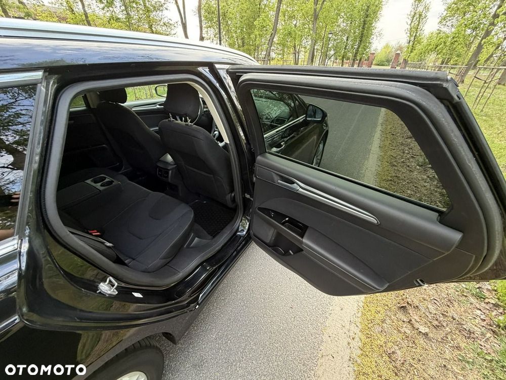 Ford Mondeo - 27