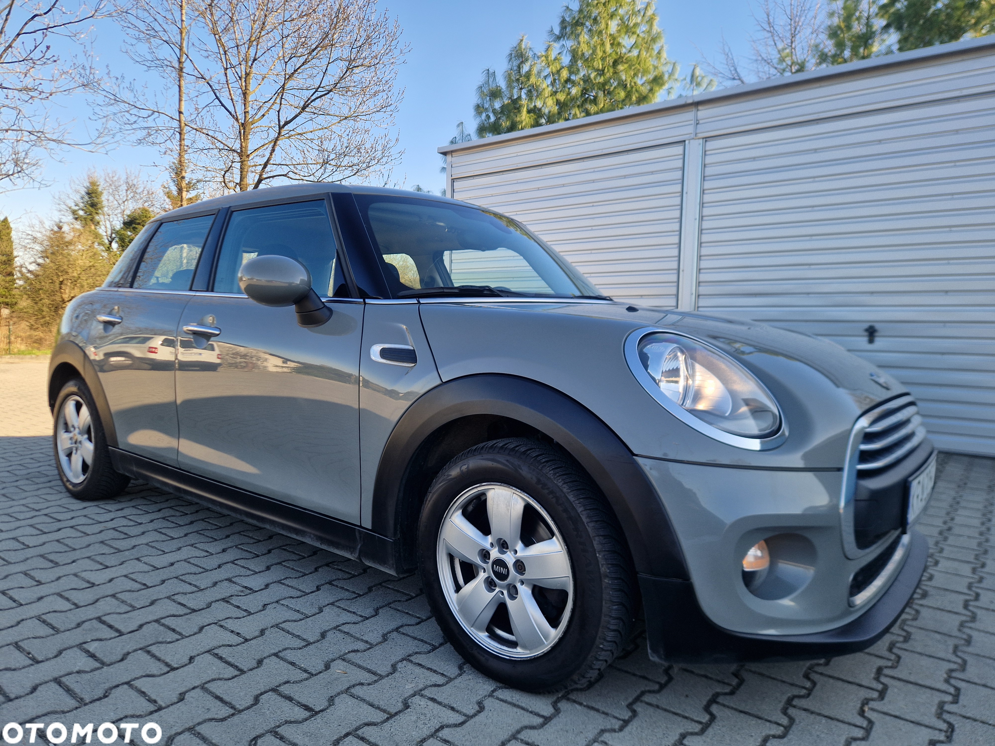 MINI ONE Standard - 7