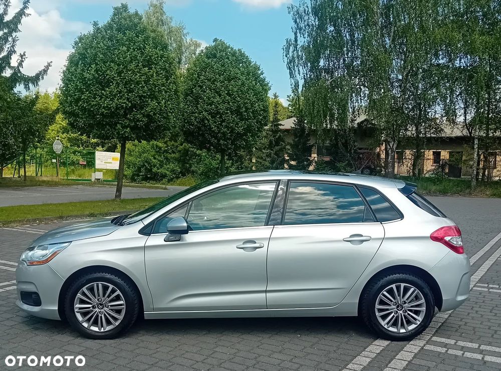 Citroën C4 HDi 90 Attraction - 8
