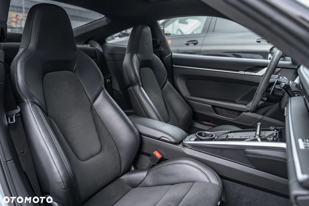 Porsche 911 Turbo S - 39