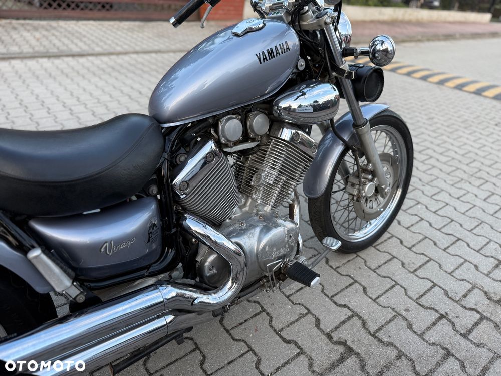 Yamaha XV - 12