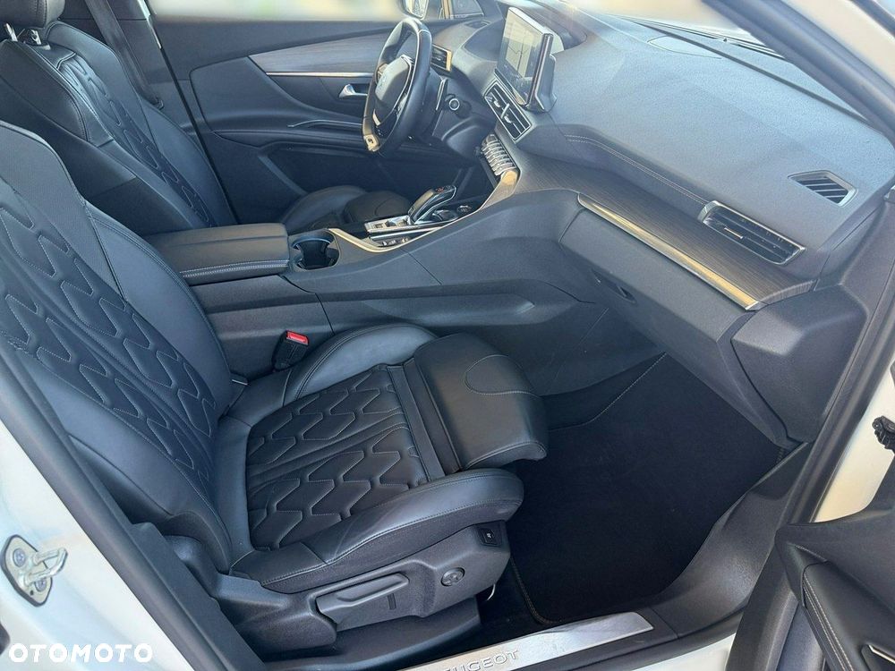 Peugeot 5008 - 23