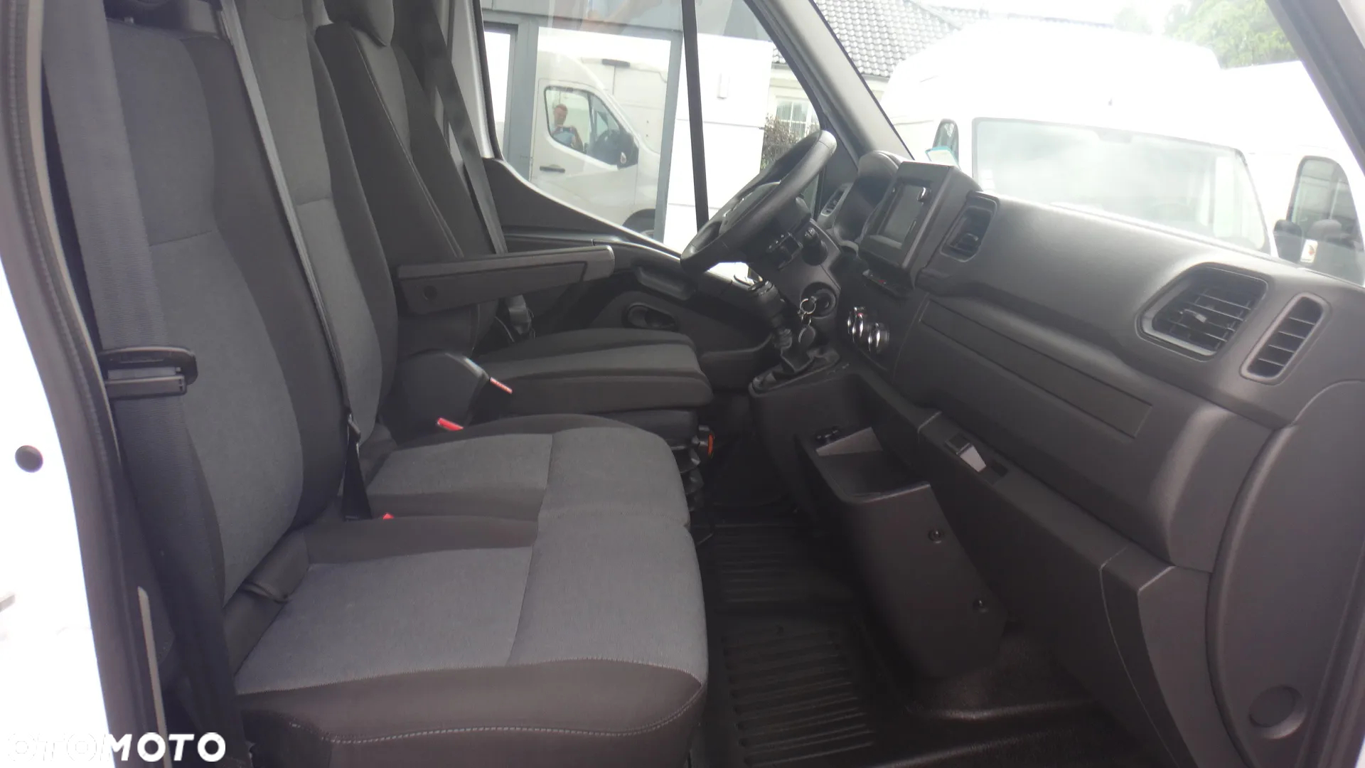Renault Master - 11