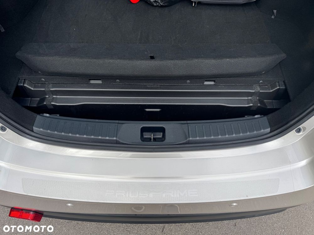 Toyota Prius Plug-in 1.8 Hybrid Prestige - 9