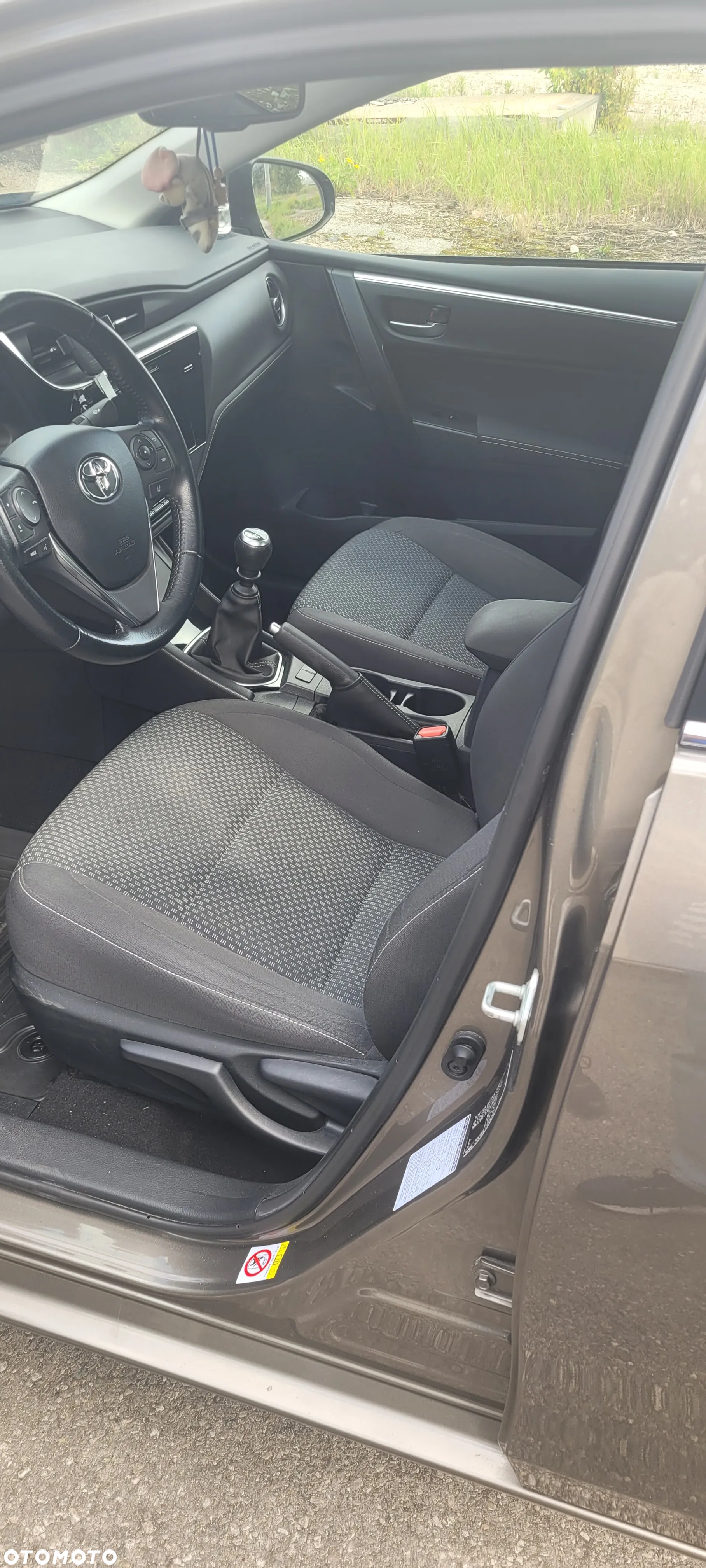 Toyota Corolla 1.6 Comfort - 6