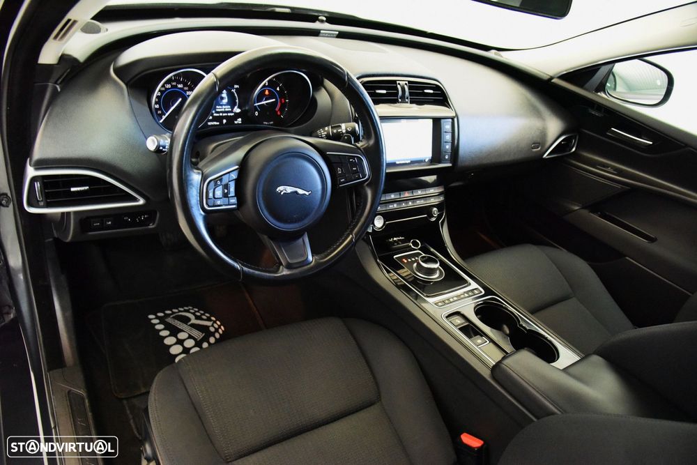 Jaguar XE 2.0 D Portfolio Aut. - 17