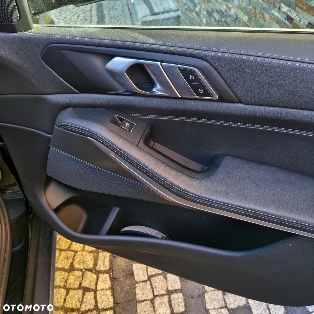 BMW X5 xDrive25d - 24