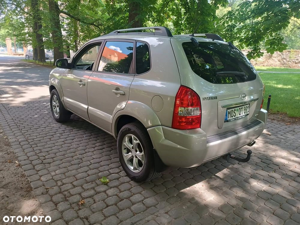 Hyundai Tucson 2.0 4WD GLS - 6