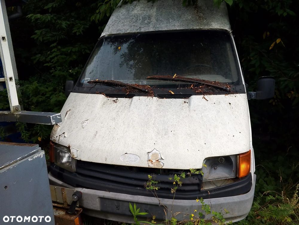 Ford Transit (86-92r.) 2.5D 68KM. Silnik 4AB Skrzynia. Cały na części GWARANCJA!!!!  Przód Tył Zestaw Komplet Drzwi Klapa Zderzak Błotnik Maska Grill Atrapa Szyba Pas Lampa Lusterko Boczki Fotel Kanapa Kokpit Deska Rozdzielcza Przełącznik Włącznik Sterownik Przewody Wiązka Instalacja Moduł Komputer Czujnik Listwa Pompa Alternator Wtryski Głowica Rozrusznik Kompresor Sprzęgło Dwumas Silnik Skrzynia ABS Klimatyzacji Paliwa Wspomagania Kolektor Turbina Przepustnica Zawór Chłodnica Koło Hak Belka Sanki Zawieszenie Mcpherson Półoś Amortyzator Wydech Tłumik Zacisk Most - 2