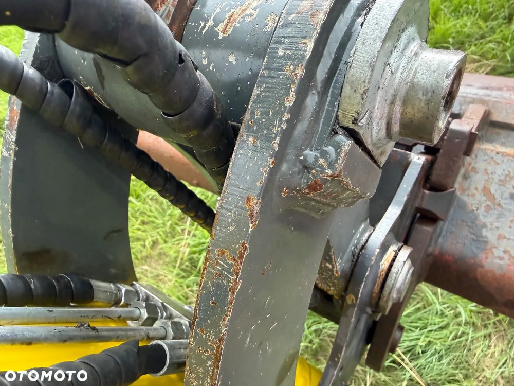 Wacker Neuson EZ38 koparka Gąsienicowa 4 tony. 2018 rok. Maszyna jak nowa 1600mtg.  Aktualna DEKRA BMWT 2026r. dodatkowa linia Hydrauliczna. Zamki na tłokach. Szybko-złącze Hydrauliczne. zmiana łyżek bez wychodzenia z Kabiny! Ani deka luzów wycieków. Okazja! 2 łyżki Oryginalne skandynawskiego typu. Yanmar silnik. Maszyna z Norwegii z Gospodarstwa Aktualna Dokumentacja! ani deka luzów i wycieków! OKAZJA Linia Hydr. Plus. Długie ramię PLUS. Oświetlenie LED. Gąski bardzo ładne. Wielka Okazja! Pełne sterowanie z dżojstików!! - 18