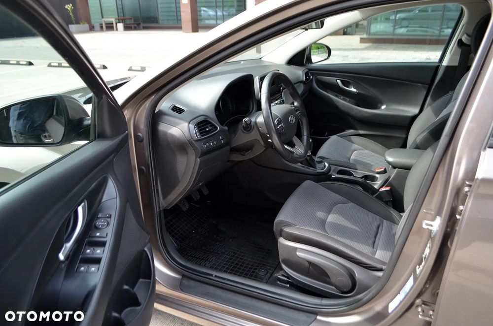 Hyundai i30 1.5 DPI Modern - 8